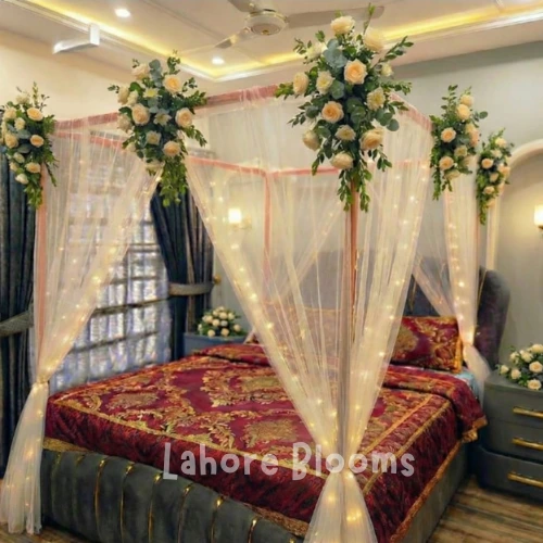 Soft Peach Rose Canopy Bridal Room Decoration – Corner Bouquets, Net & Fairy Lights (Lahore)